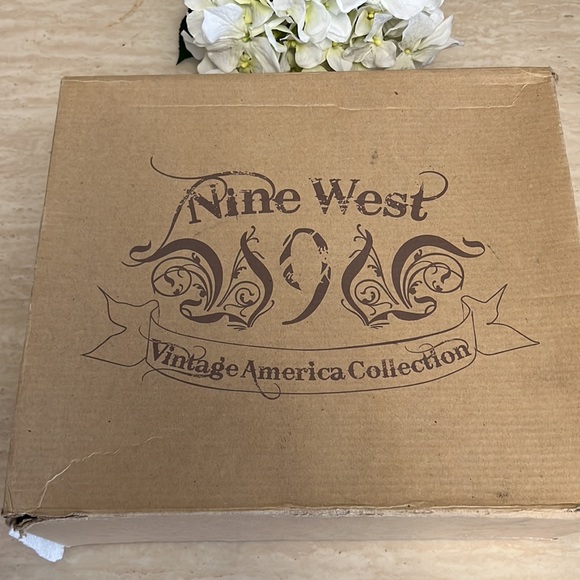 Nine West Vintage American Collection booties - Picture 14 of 14
